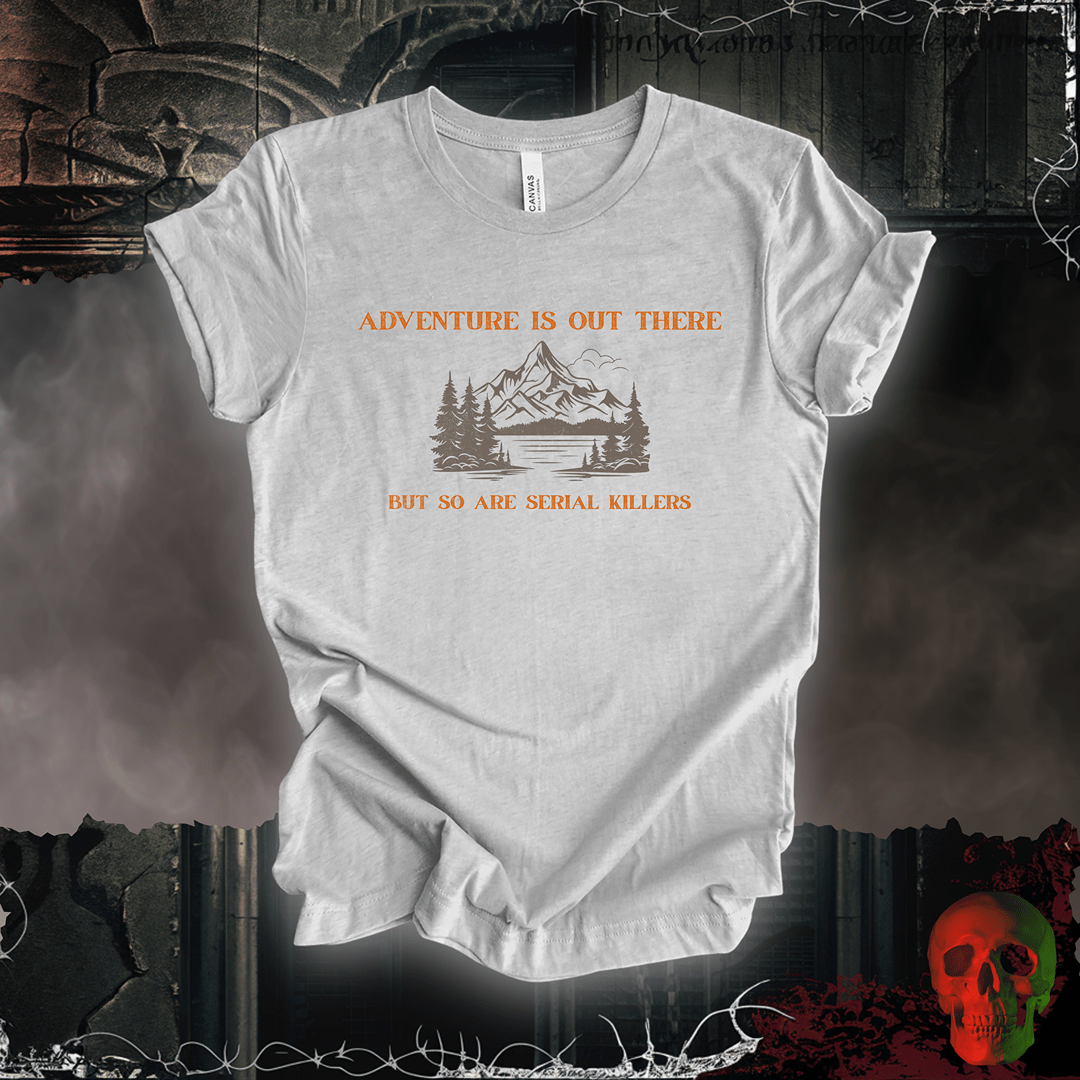 T-Shirt Athletic Heather / S Adventure Awaits Tee