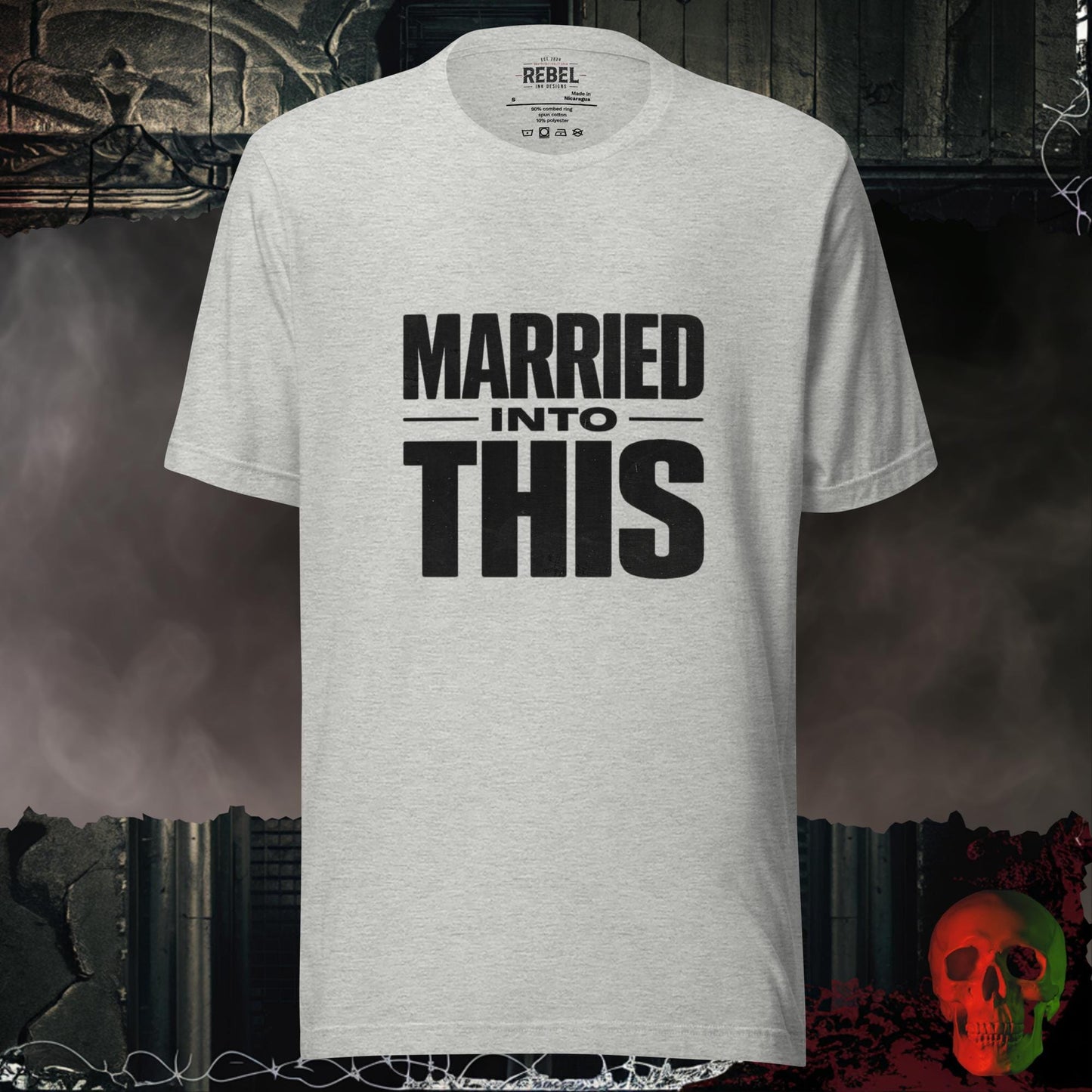 T-Shirt Athletic Heather / S Married Into This Tee