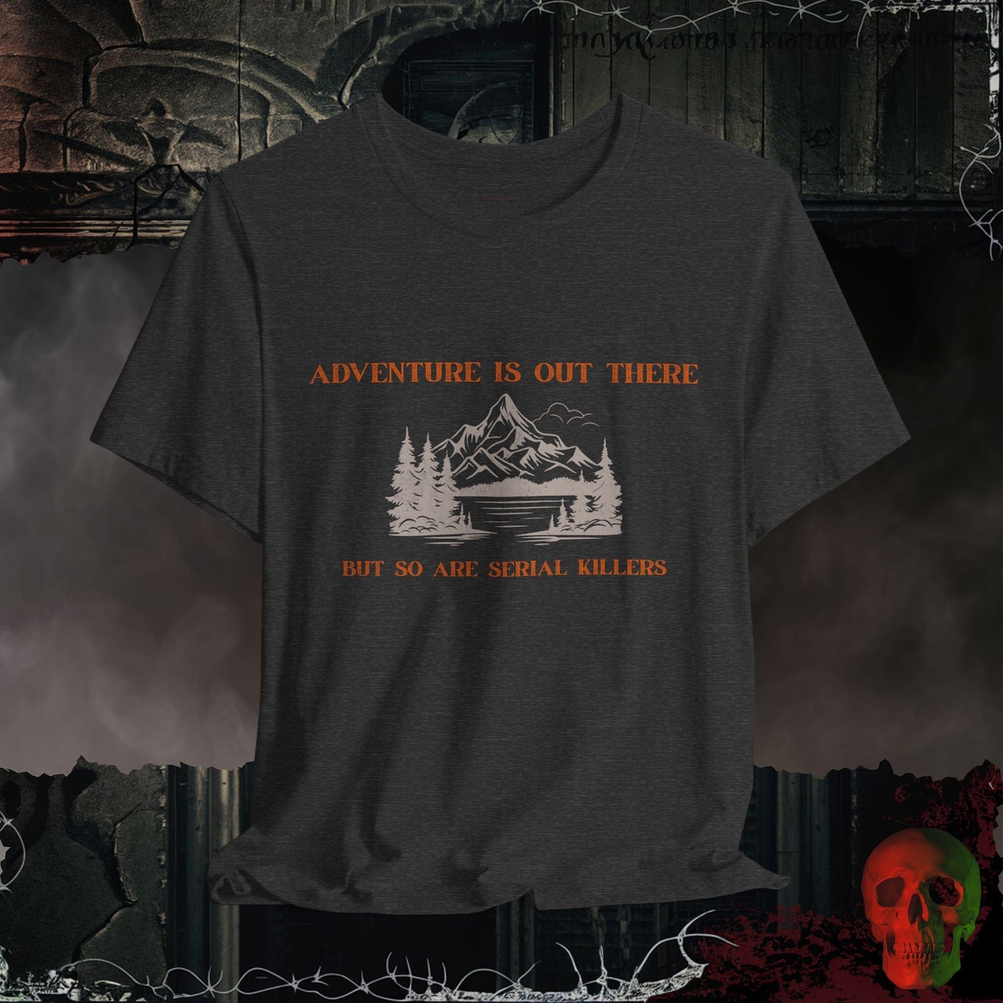 T-Shirt Dark Grey Heather / S Adventure Awaits Tee